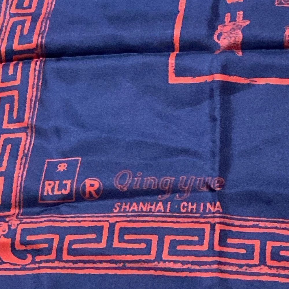 RLJ Qing Yue Shanghai Vintage scarf